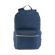 Zaino ben rifinito con chiusura a zip sulle tasche Zaino ben rifinito con chiusura a zip sulle tasche